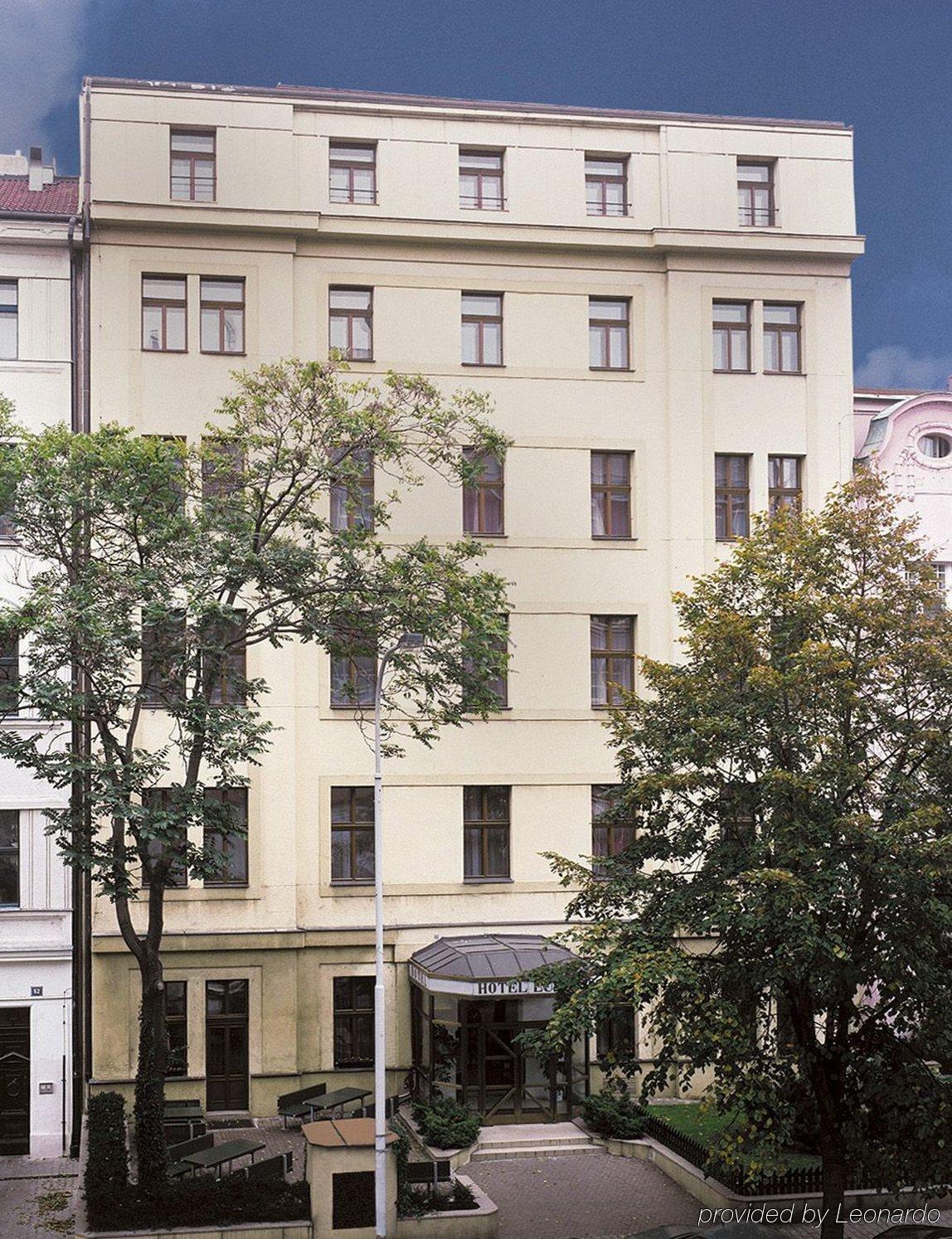 Hotel Lunik Prague Exterior photo